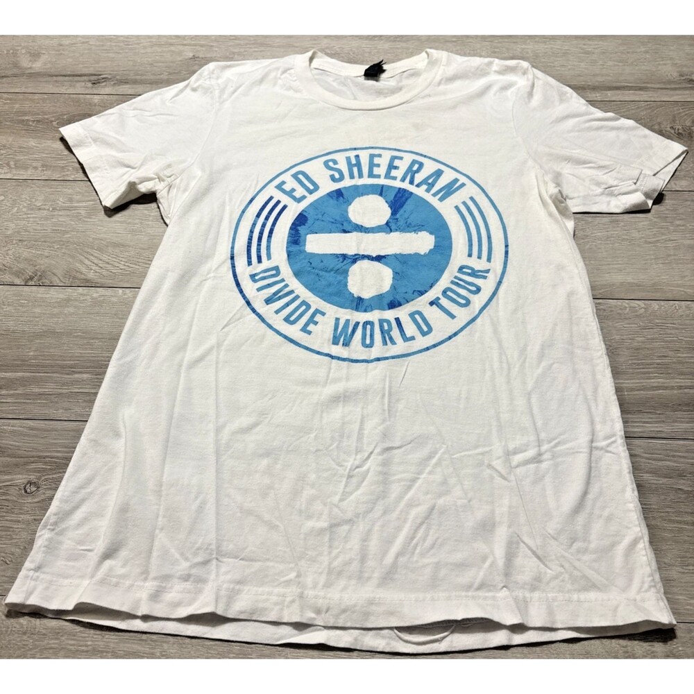 Ed Sheeran Divide World Tour T Shirt Size M White Aqua Music Concert Band